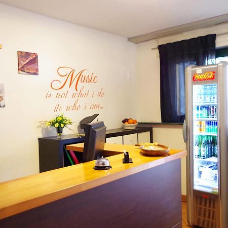 B&B Music Milánó Kültér fotó