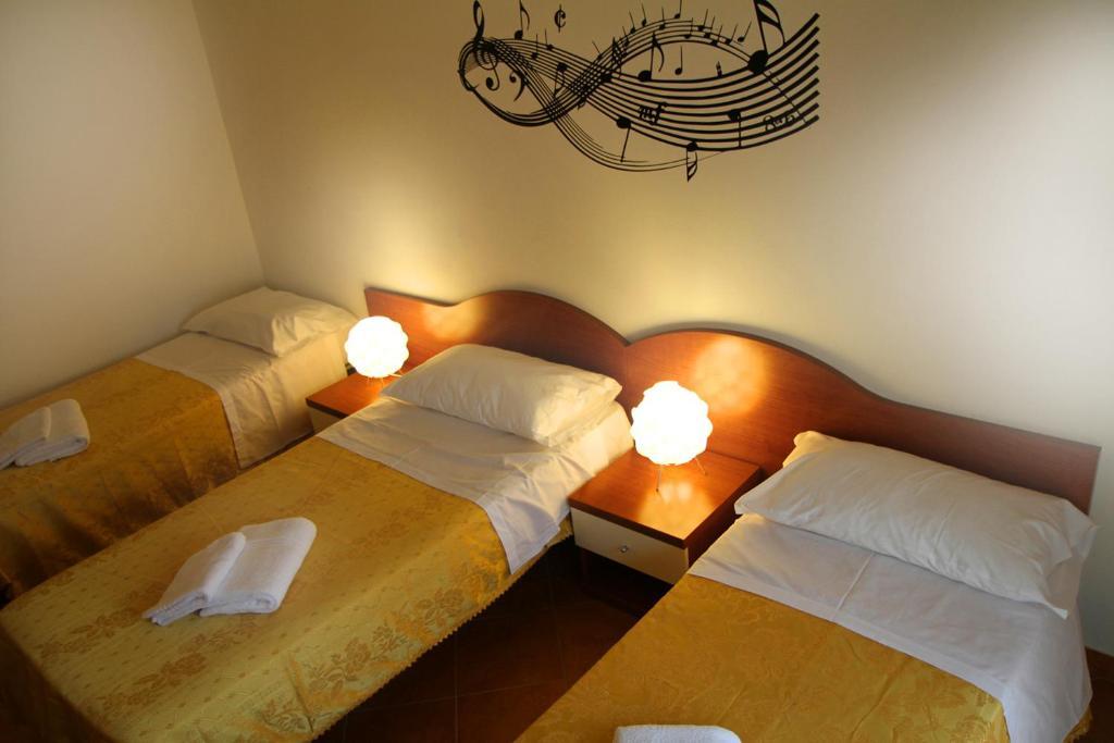 B&B Music Milánó Szoba fotó