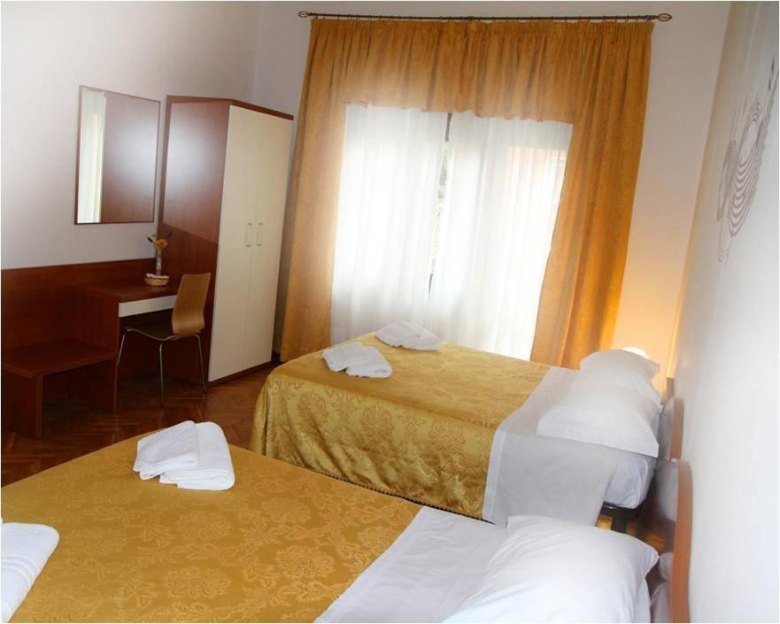 B&B Music Milánó Szoba fotó