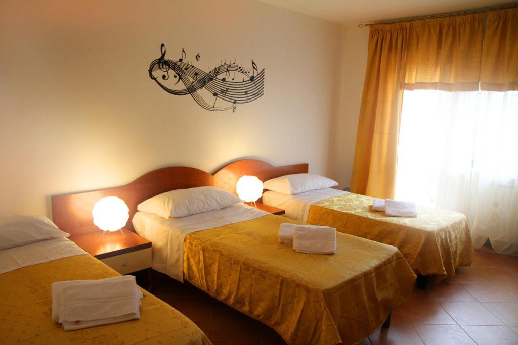 B&B Music Milánó Szoba fotó